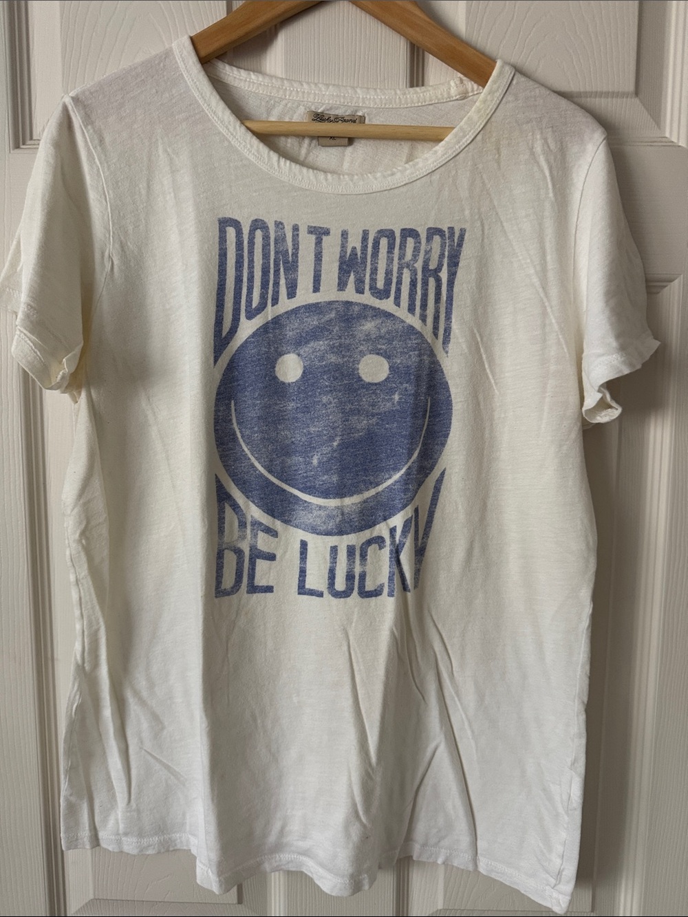 Vintage Lucky Brand White Tee with Blue Smiley and 'Don't Worry Be Lucky' Print